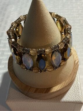 Opaline And Amber Rhinestone Marquise Cut Gold Tone Stretch Bracelet